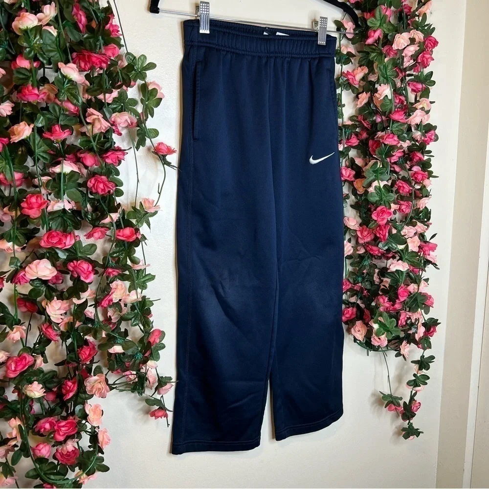 Nike Boys Medium Navy Blue Sweatpants Outdoor Fitness Play Gym Casual